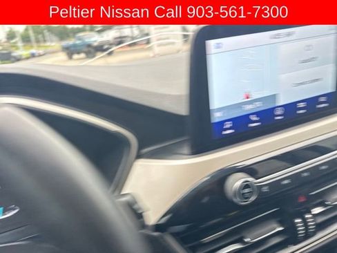 Used 2022 Ford Escape SEL FWD image 16