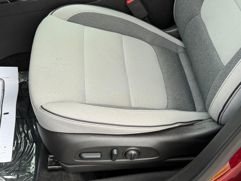 Used 2025 Chevrolet TrailBlazer LT w/ Convenience Package FWD image 21
