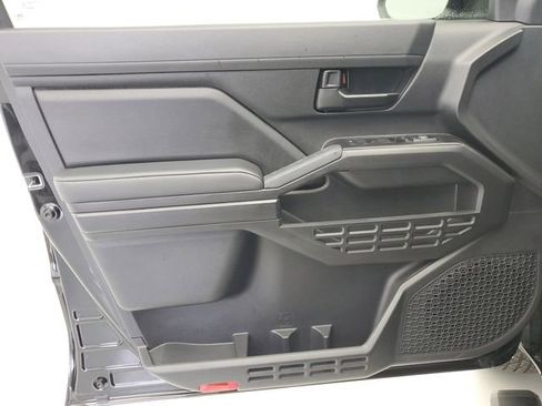 Used 2025 Toyota Tacoma SR image 19