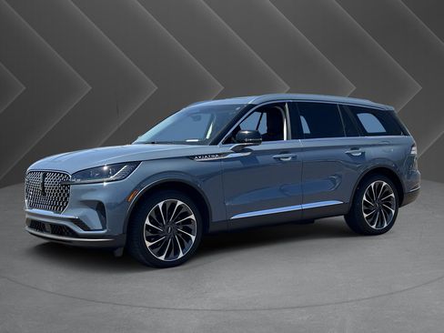 Used 2025 Lincoln Aviator Reserve w/ Equipment Group 201A AWD/4WD image 36