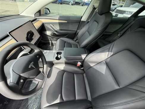 Used 2023 Tesla Model 3 Performance image 11