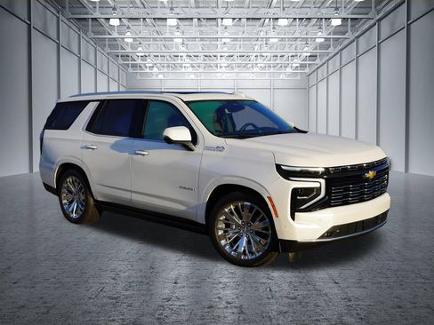 Used 2025 Chevrolet Tahoe High Country AWD/4WD image 1