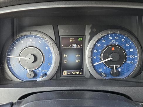 Used 2020 Toyota Sienna XLE FWD image 24