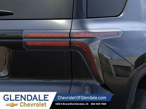 New 2026 Chevrolet Traverse LT w/ Driver Confidence Package FWD image 11