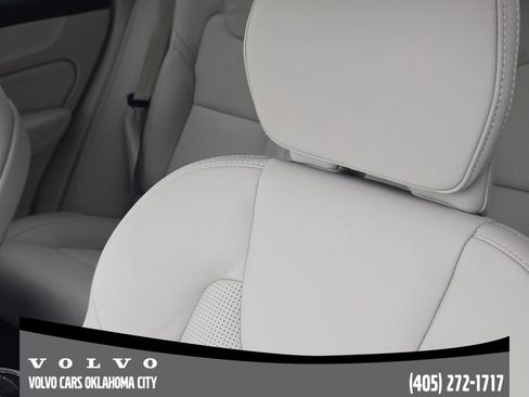 Used 2026 Volvo XC60 B5 Ultra w/ Protection Package Premier AWD/4WD image 14