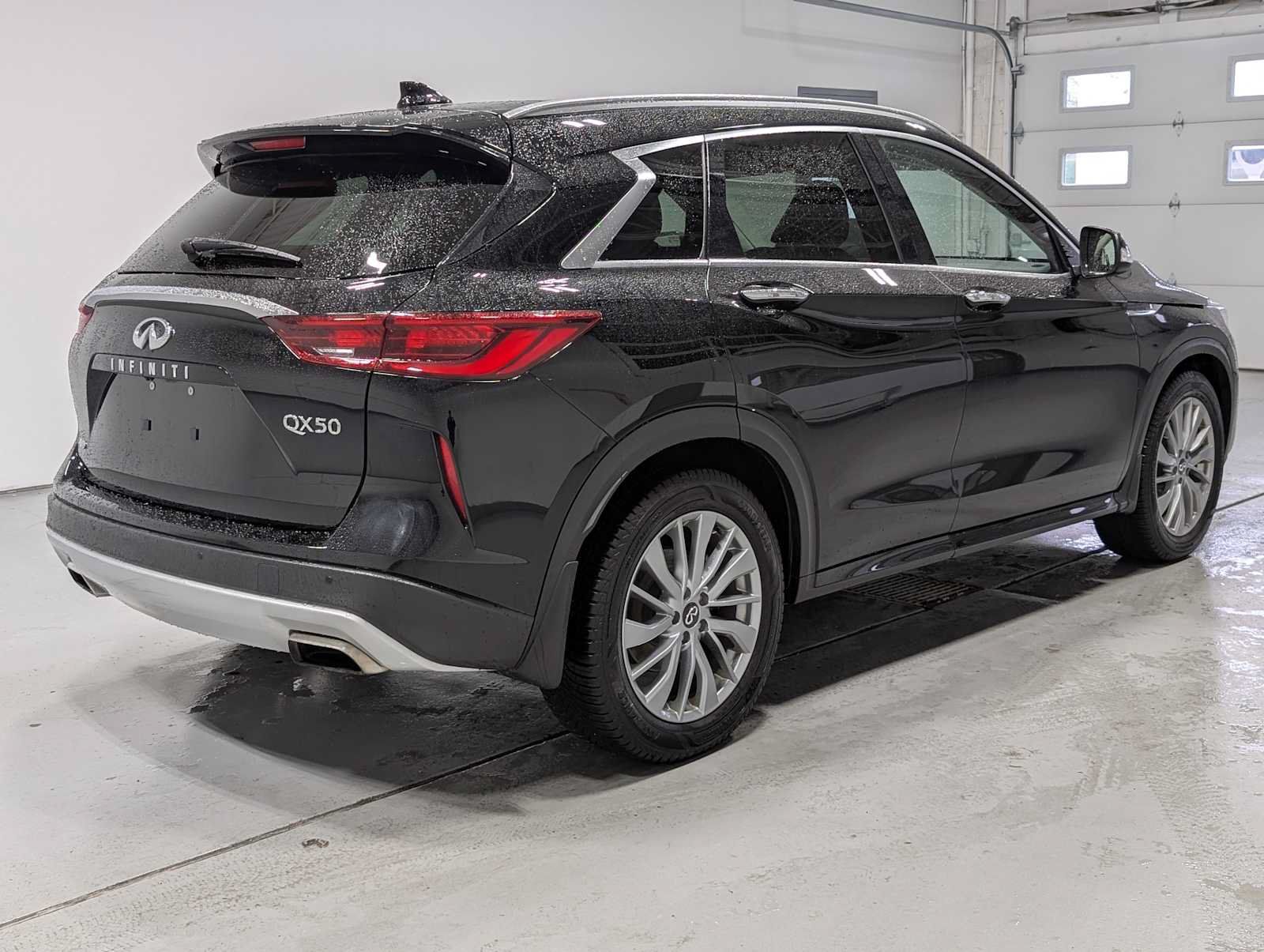 Used 2023 INFINITI QX50 Luxe AWD/4WD image 8