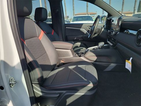 New 2025 Chevrolet Colorado Z71 w/ Technology Package image 14