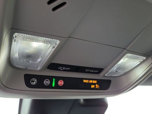 Used 2025 Chevrolet Malibu LT image 28