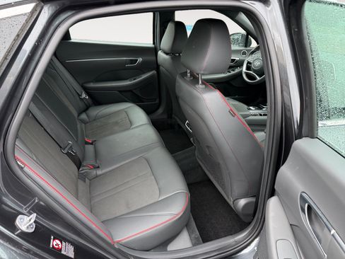Certified 2023 Hyundai Sonata SEL Plus w/ Cargo Package FWD image 18