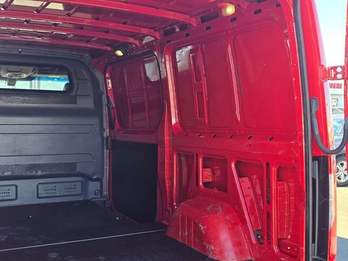 Used 2022 Mercedes-Benz Sprinter 144 Cargo image 19