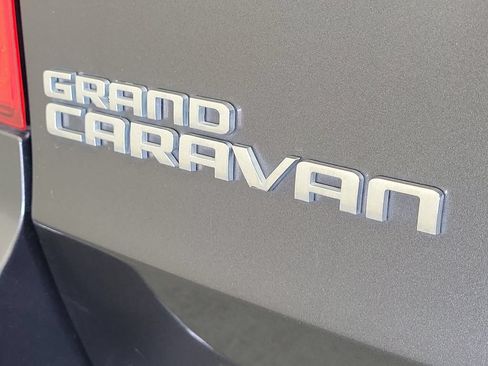 Used 2020 Dodge Grand Caravan SXT FWD image 8