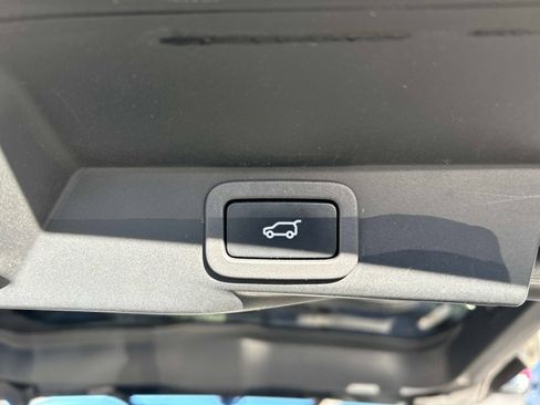 Used 2015 Land Rover Range Rover Sport HSE image 14