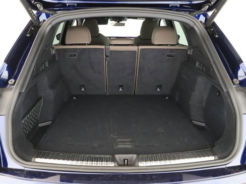 Certified 2025 Audi Q5 Prestige image 29