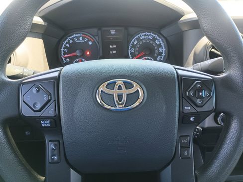 Used 2020 Toyota Tacoma SR w/ SX Package AWD/4WD image 20