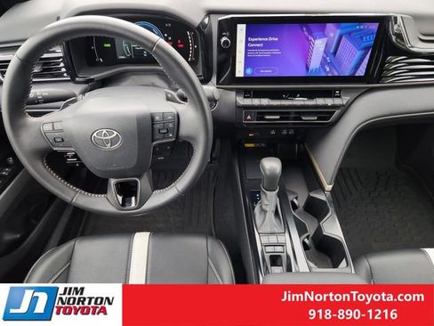 Used 2025 Toyota Camry SE w/ Multimedia Upgrade Package AWD/4WD image 28