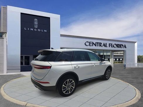 Certified 2022 Lincoln Corsair FWD w/ Equipment Group 101A image 2