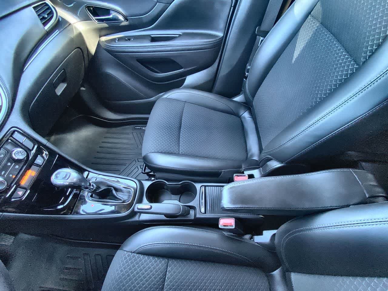 Used 2021 Buick Encore Preferred AWD/4WD image 20