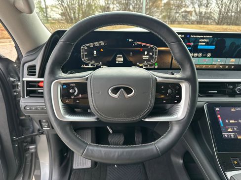 Used 2025 INFINITI QX80 Sensory image 26