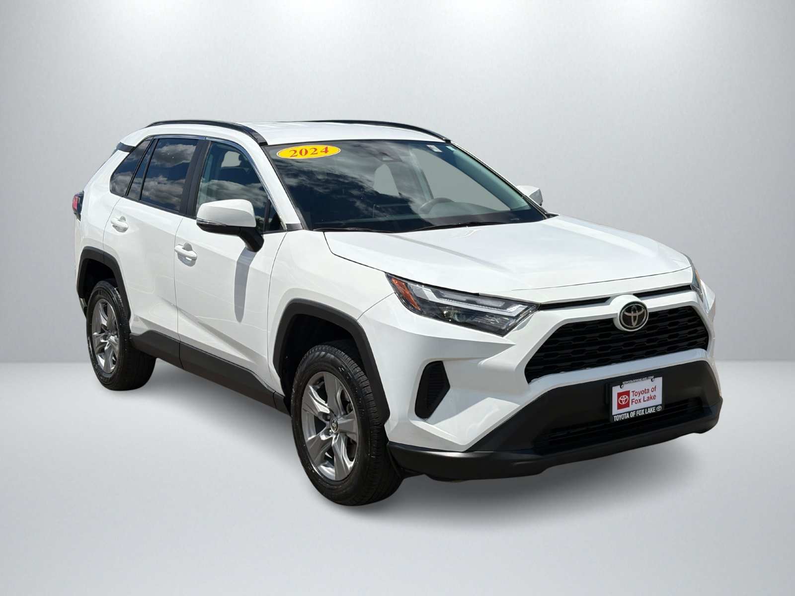 Used 2024 Toyota RAV4 XLE FWD image 7