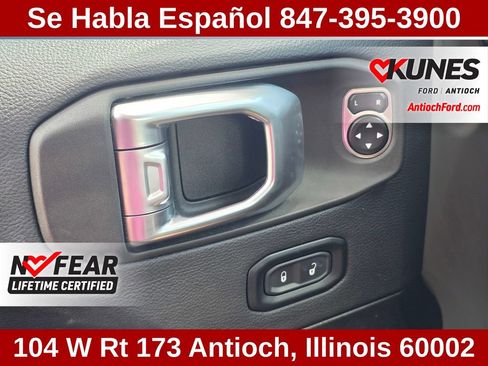 Used 2023 Jeep Gladiator Overland AWD/4WD image 41