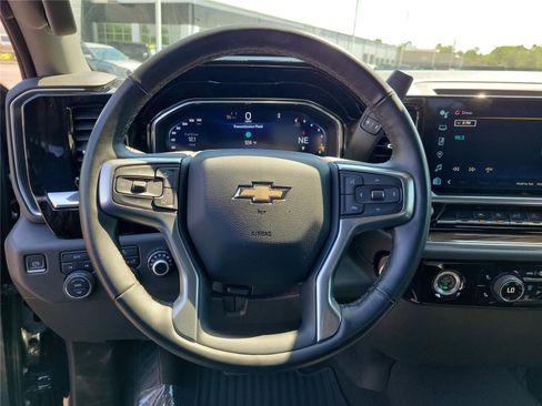 Used 2023 Chevrolet Silverado 1500 LT AWD/4WD image 22