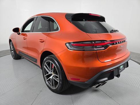 Used 2022 Porsche Macan S AWD/4WD image 16