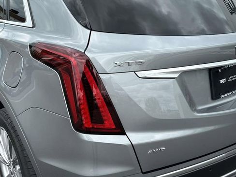 Certified 2023 Cadillac XT5 Premium Luxury AWD/4WD image 9