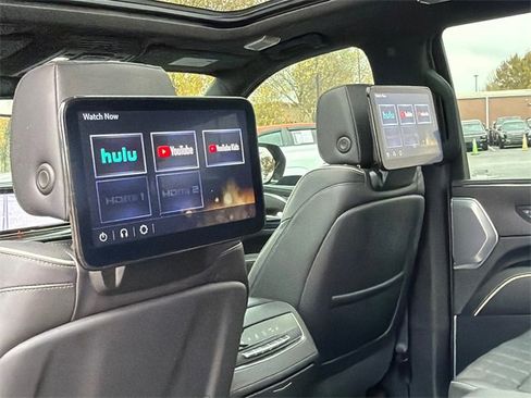 Certified 2024 Cadillac Escalade Sport Platinum w/ LPO, ONYX Package image 23