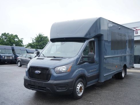 Used 2021 Ford Transit 350 DRW RWD image 5