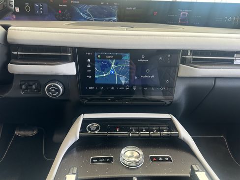 New 2026 Lincoln Navigator Black Label w/ Black Label Special Edition AWD/4WD image 19