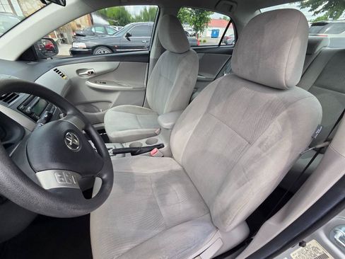 Used 2012 Toyota Corolla LE FWD image 13
