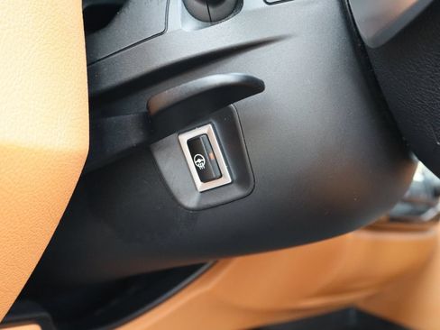 Used 2018 BMW 330i xDrive Sedan AWD/4WD image 19
