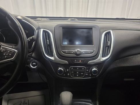 Used 2024 Chevrolet Equinox LT AWD/4WD image 19