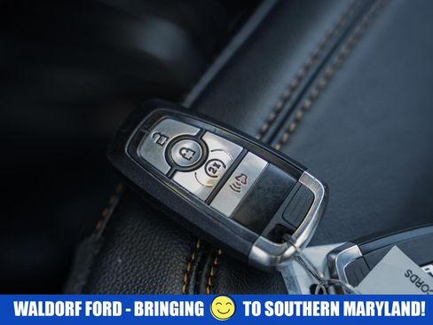 Used 2023 Ford Bronco Badlands image 41