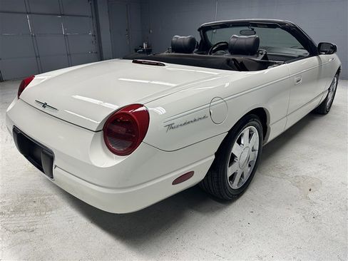 Used 2002 Ford Thunderbird Deluxe image 6