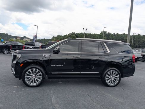 Used 2024 GMC Yukon Denali w/ Denali Reserve Package AWD/4WD image 8