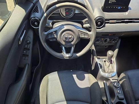 Used 2019 Toyota Yaris LE FWD image 15