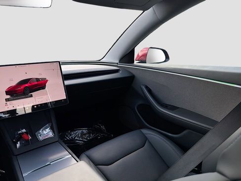 Used 2025 Tesla Model 3 Long Range RWD image 23