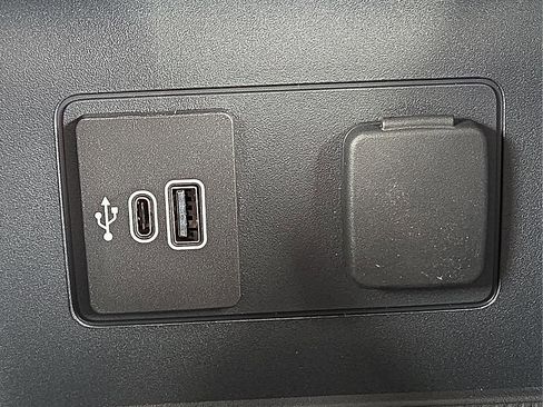 New 2026 Ford Explorer Active AWD/4WD image 21