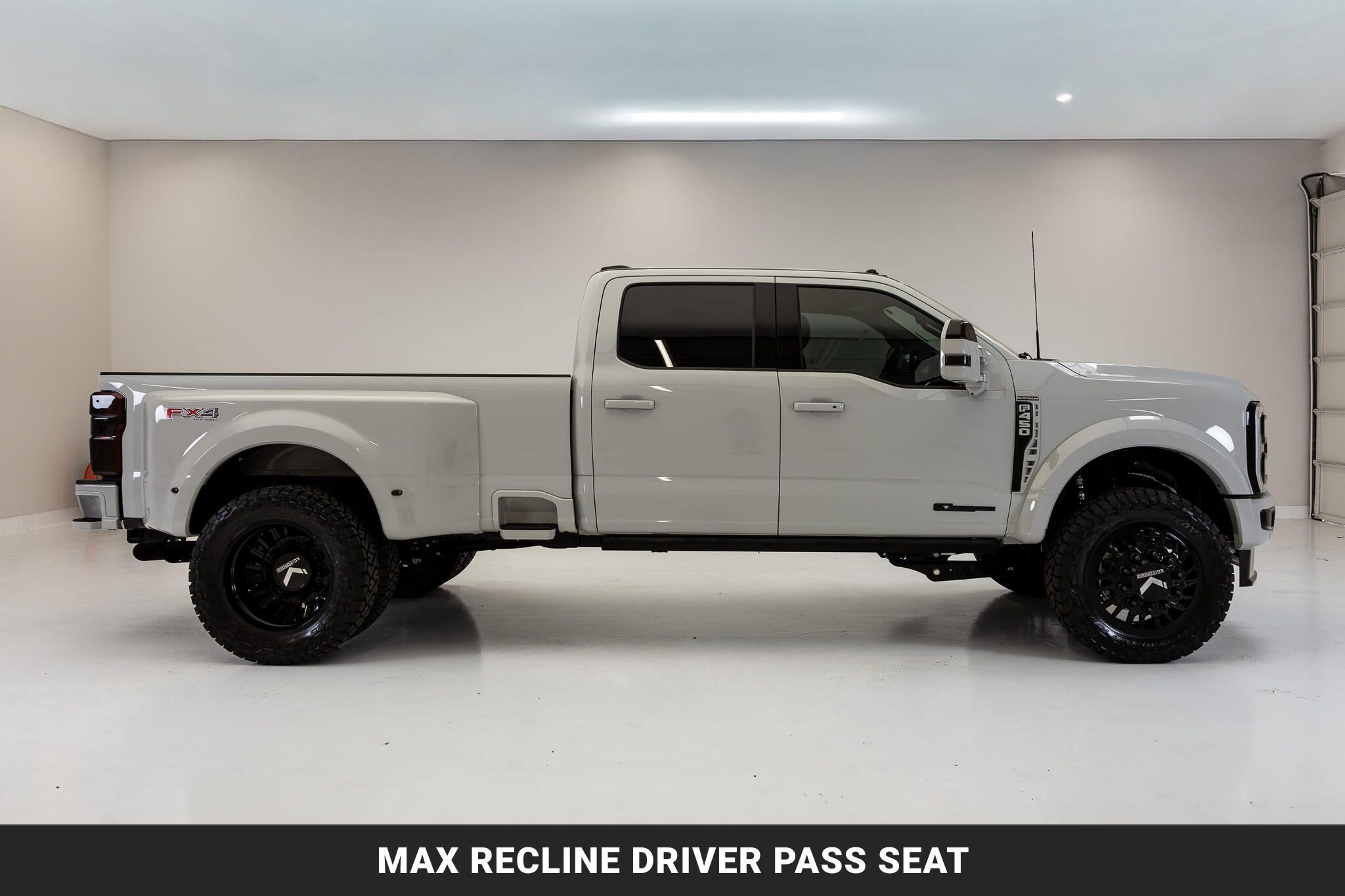 Used 2026 Ford F450 Platinum AWD/4WD image 11