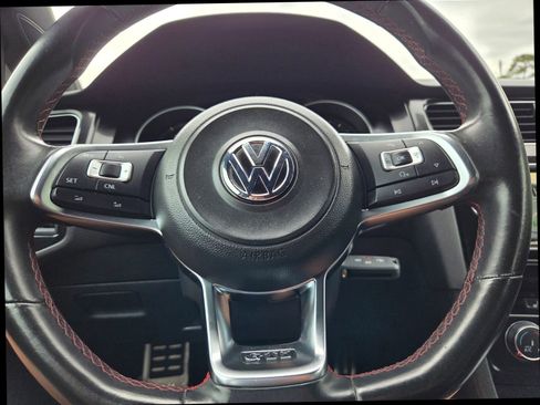 Used 2016 Volkswagen GTI S FWD image 21