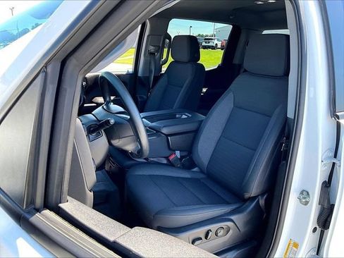 Used 2023 Chevrolet Silverado 1500 Custom Trail Boss w/ LPO, Dark Essentials Package AWD/4WD image 10