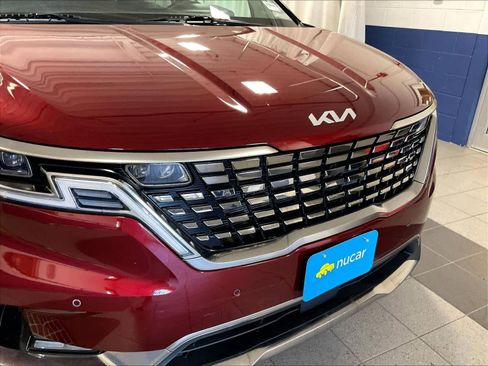 Used 2023 Kia Carnival SX Prestige FWD image 32