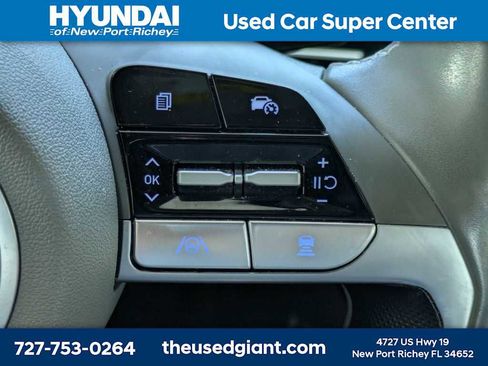 Certified 2025 Hyundai Elantra SEL FWD image 29