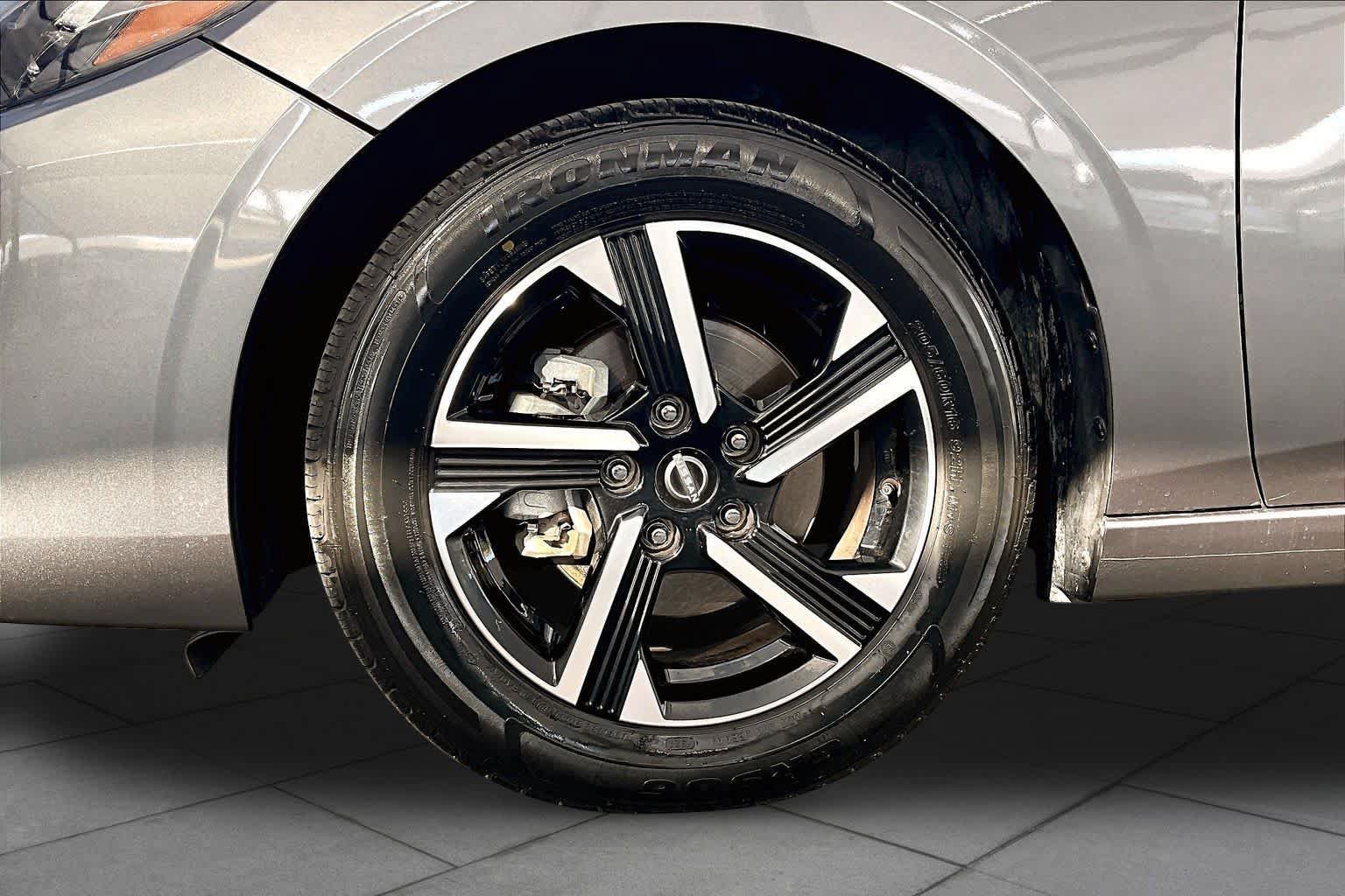 Certified 2024 Nissan Sentra SV FWD image 11