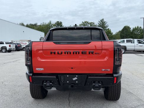 New 2025 GMC Hummer EV 3X w/ LPO, Dark Essentials Package image 11