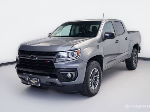 Used 2021 Chevrolet Colorado Z71 AWD/4WD image 2