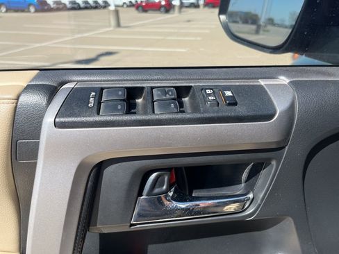 Used 2022 Toyota 4Runner SR5 Premium w/ Moonroof Package image 9