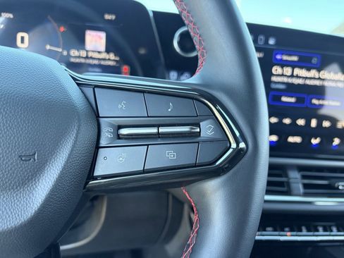 Used 2024 Chevrolet Equinox EV RS image 22