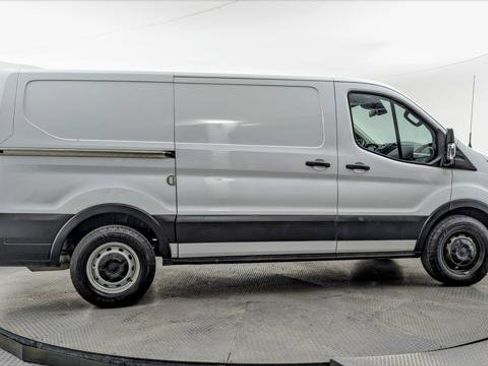 Used 2019 Ford Transit 150 130 Low Roof RWD image 8